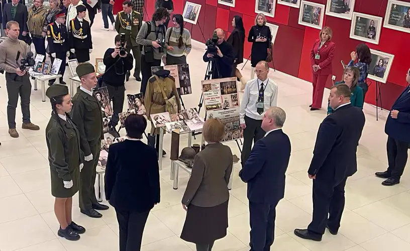 Выставка посвященная Дню защитников Отечества и Вооруженных сил Республики Беларусь