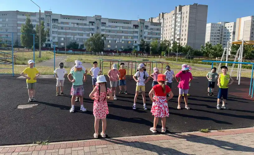 Новая неделя в воспитательно-оздоровительном лагере «Выше радуги» ГУО «Средняя школа №16 г. Мозыря» началась ярко